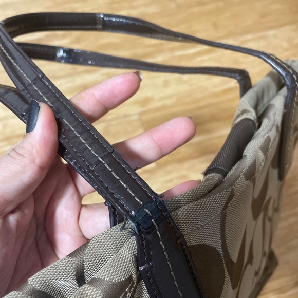 Coach purse - Picture 3 of 6